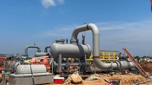 Heavy lifting and pipe installation